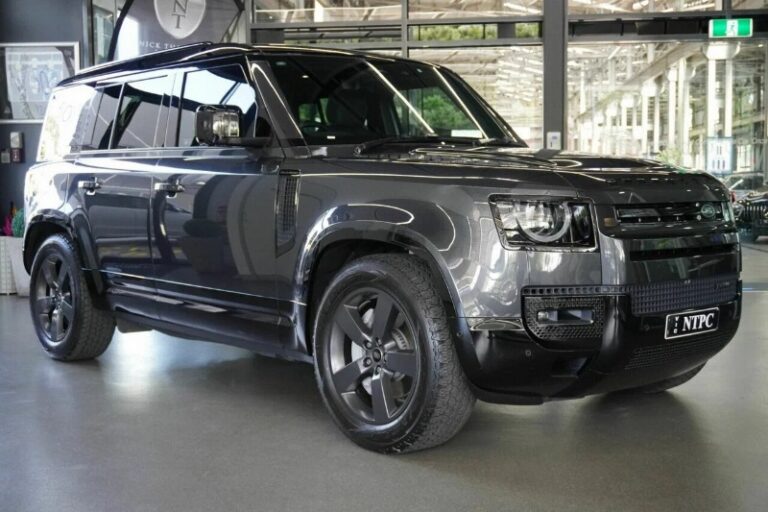 2023 Land Rover Defender
