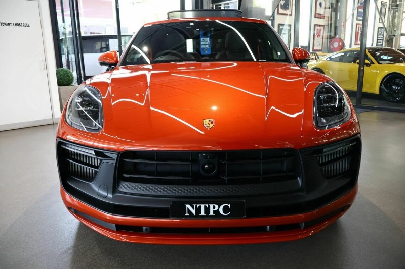 
								2023 Porsche Macan full									