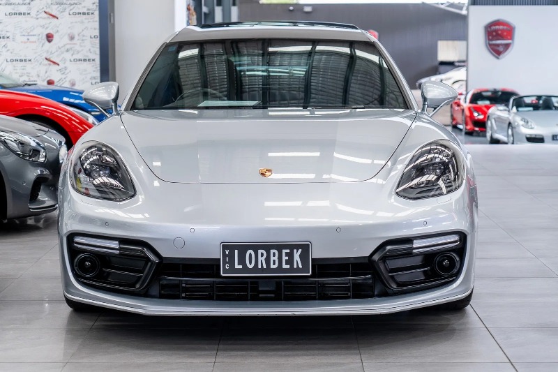 
								2017 Porsche Panamera full									