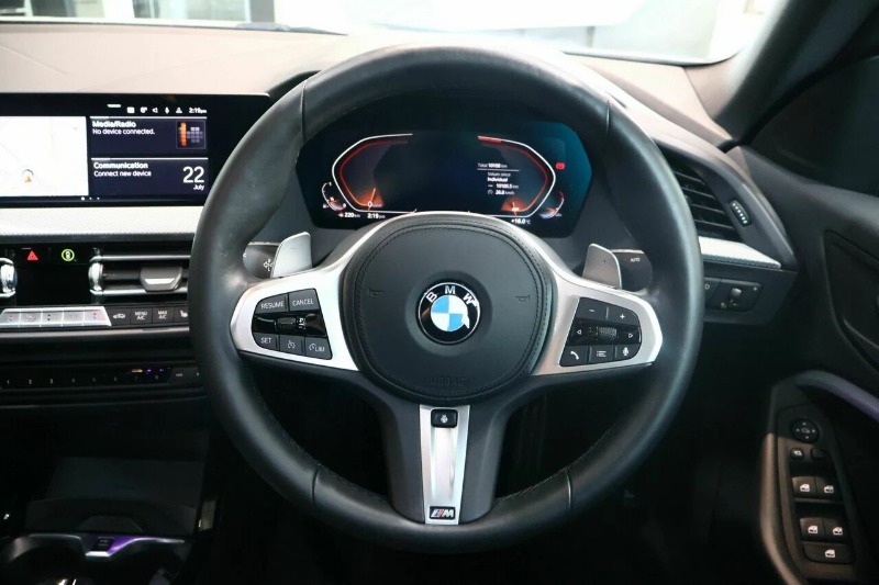 
								2023 BMW 220i M Sport full									