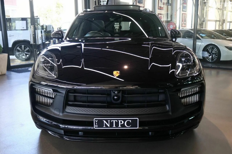
								2023 Porsche Macan full									