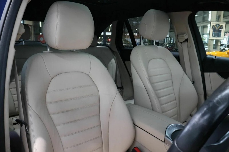 
								2021 Mercedes-Benz GLC300 full									