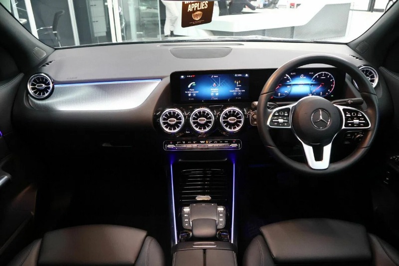 
								2020 Mercedes-Benz GLA200 full									