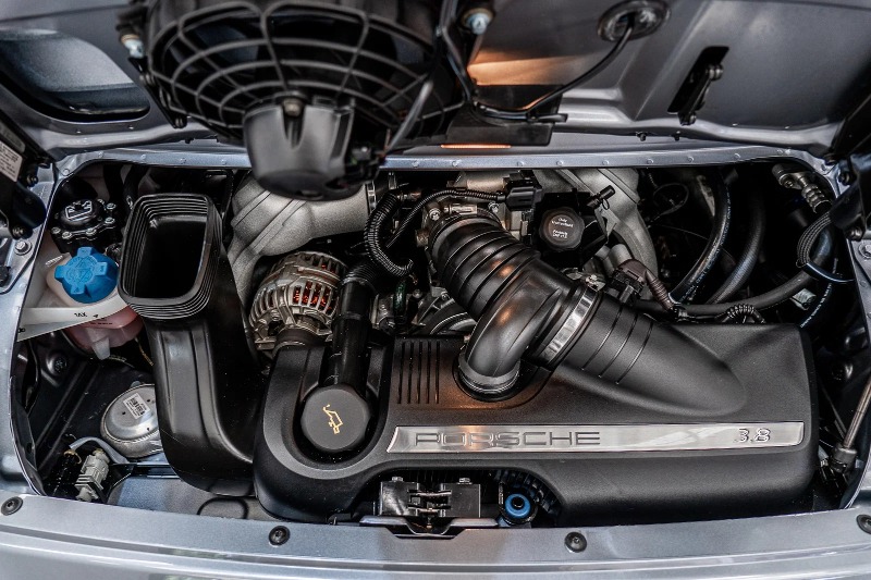 
								2005 Porsche 911 full									