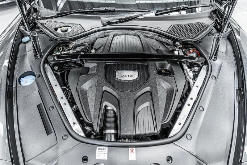 
								2017 Porsche Panamera full									