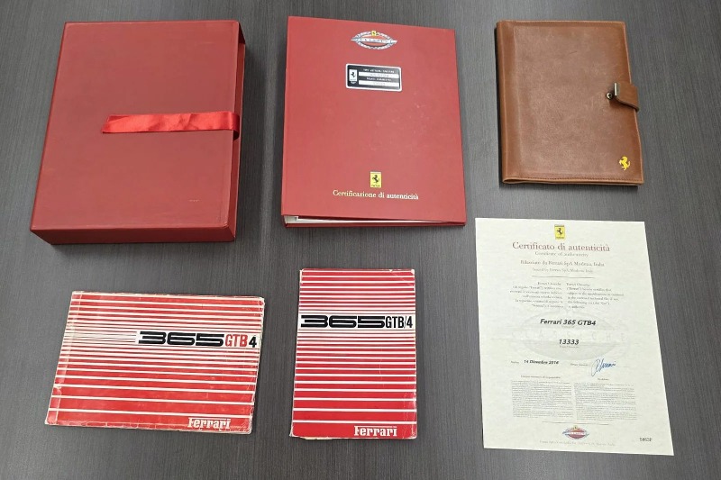
								1970 Ferrari 365 full									