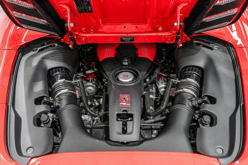 
								2016 Ferrari 488 full									