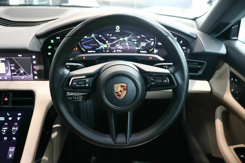 
								2023 Porsche Taycan full									