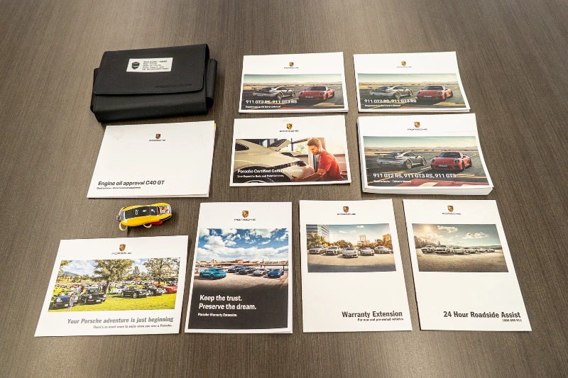 
								2019 Porsche 911 full									