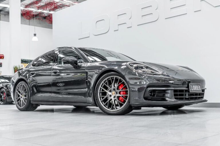 2017 Porsche Panamera