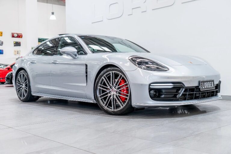 2017 Porsche Panamera