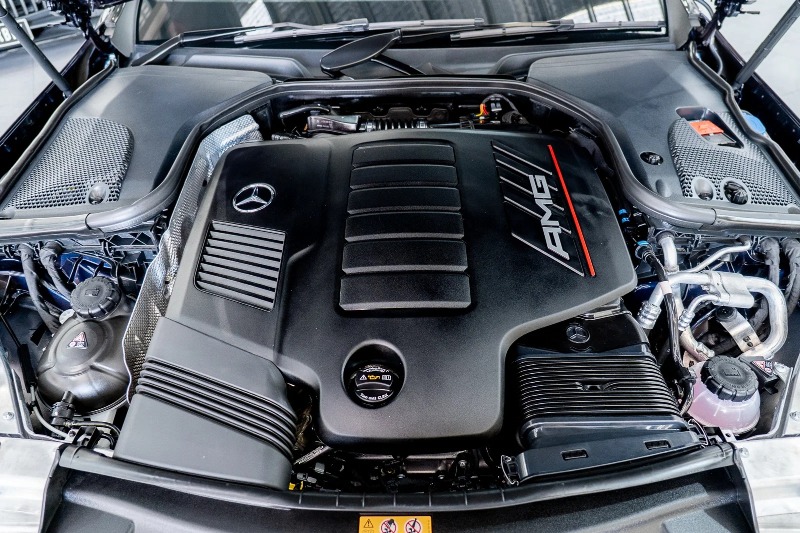 
								2022 Mercedes-AMG E53 full									
