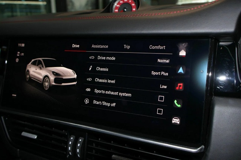 
								2022 Porsche Cayenne full									