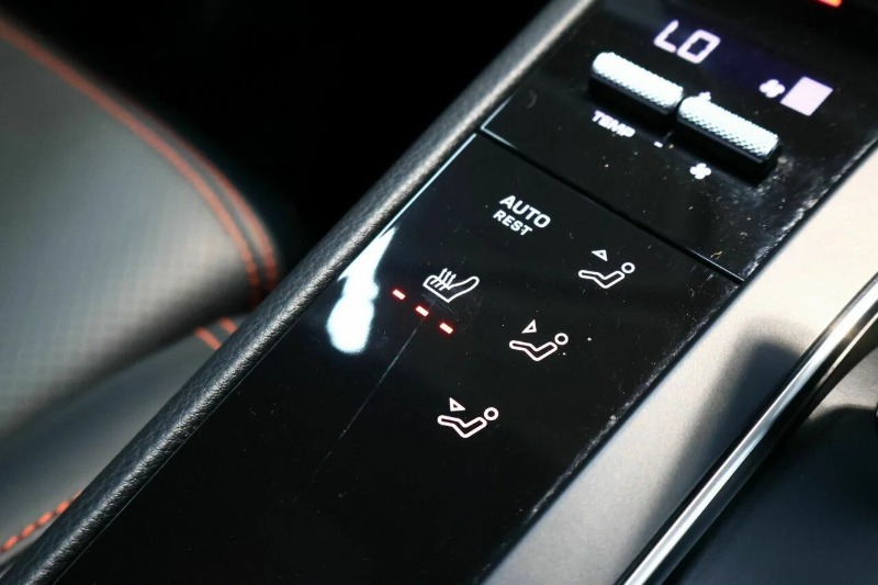 
								2023 Porsche Macan full									