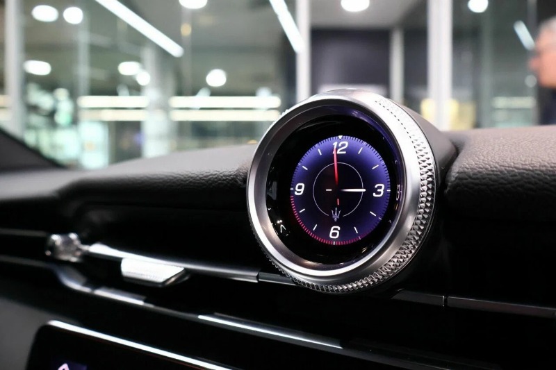 
								2024 Maserati Grecale full									