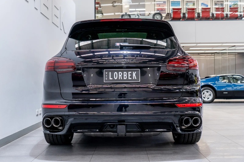 
								2016 Porsche Cayenne full									
