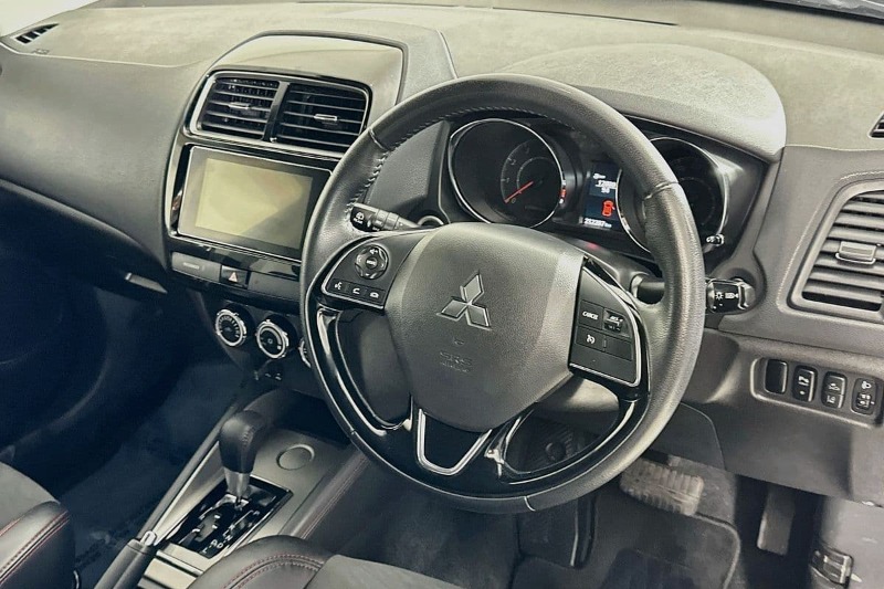 
								Mitsubishi ASX full									