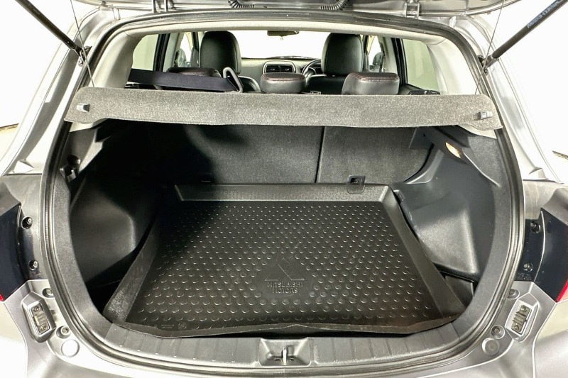 
								Mitsubishi ASX full									