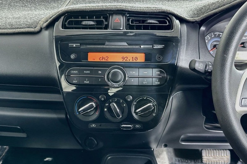 
								Mitsubishi MIRAGE full									