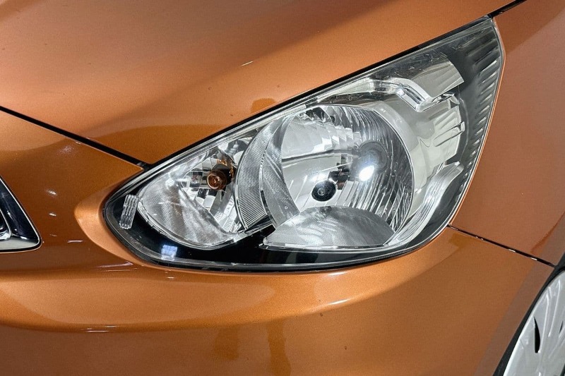 
								Mitsubishi MIRAGE full									