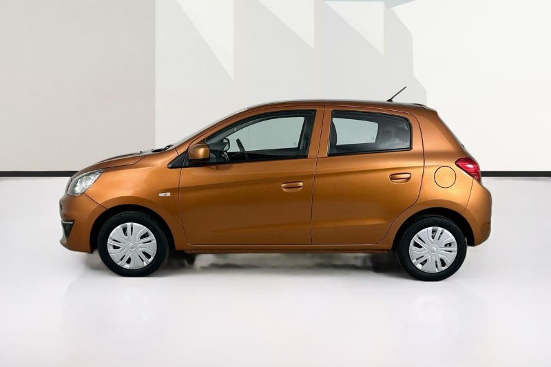 
								Mitsubishi MIRAGE full									