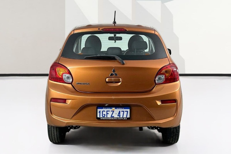 
								Mitsubishi MIRAGE full									
