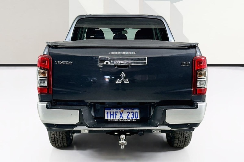 
								Mitsubishi TRITON full									