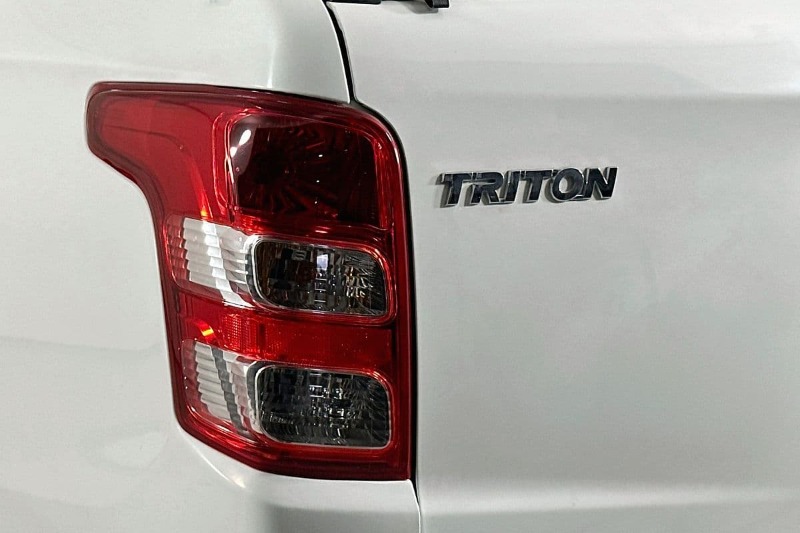 
								Mitsubishi TRITON full									