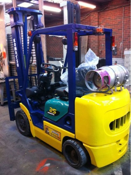 Komatsu 2.5 tonne