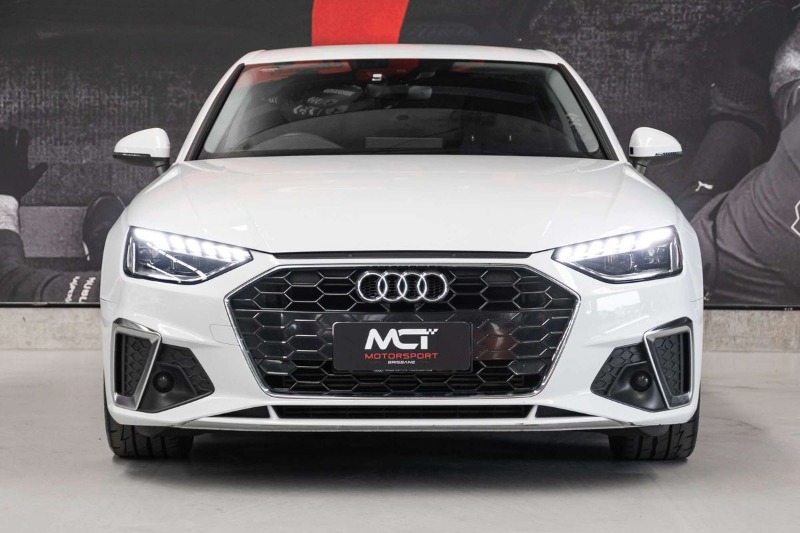 
								2022 Audi A4 35 TFSI S line full									