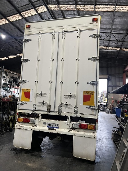
								Home Made Two-Axle Tautliner Trailer full									