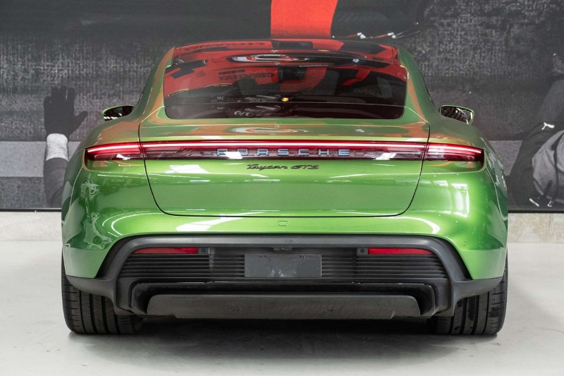 
								2022 Porsche Taycan GTS full									