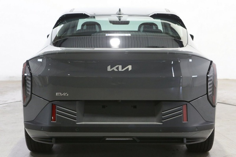 
								2026 Kia EV4 Earth Long Range CT full									