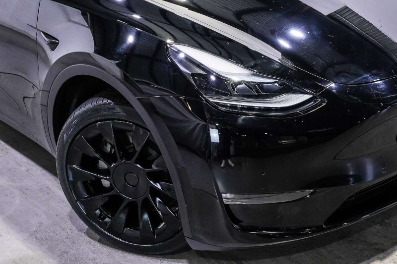 
								2023 Tesla Model Y Long Range full									