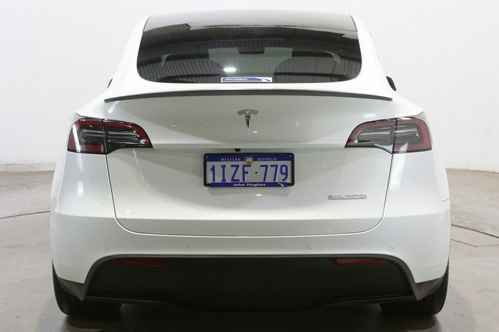 
								2023 Tesla Model Y full									