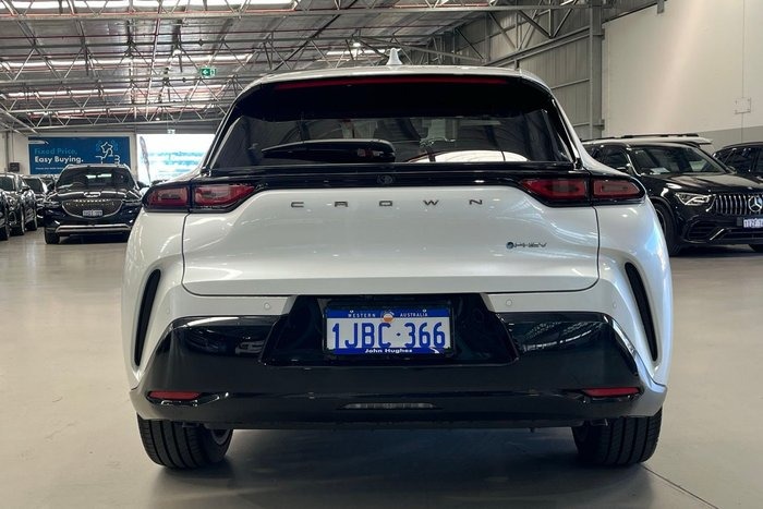 
								2024 Toyota Crown full									