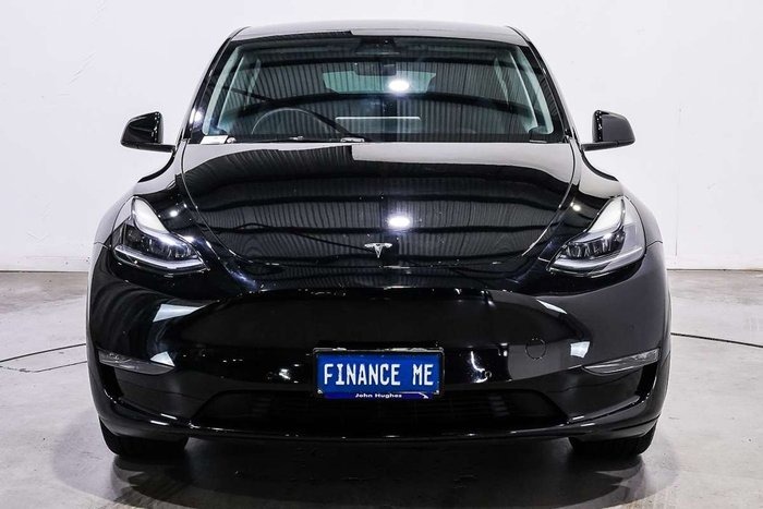 
								2023 Tesla Model Y full									