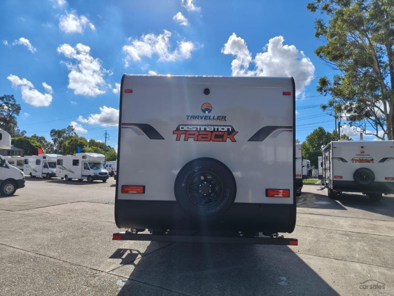 
								2026 Traveller Destination Track 20 full									