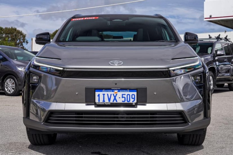 
								2025 Toyota bZ4x AWD full									