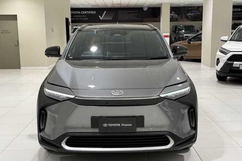 
								2025 Toyota BZ4X Standard AWD full									