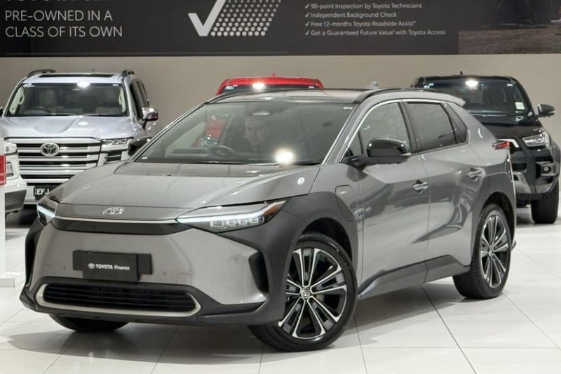 
								2025 Toyota BZ4X Standard AWD full									