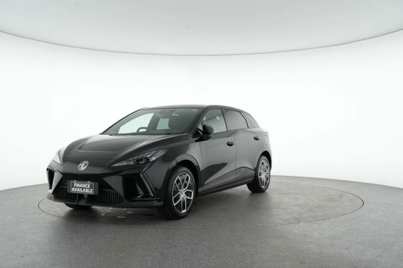 
								2024 M.G. MG4 Essence 64 150kW full									