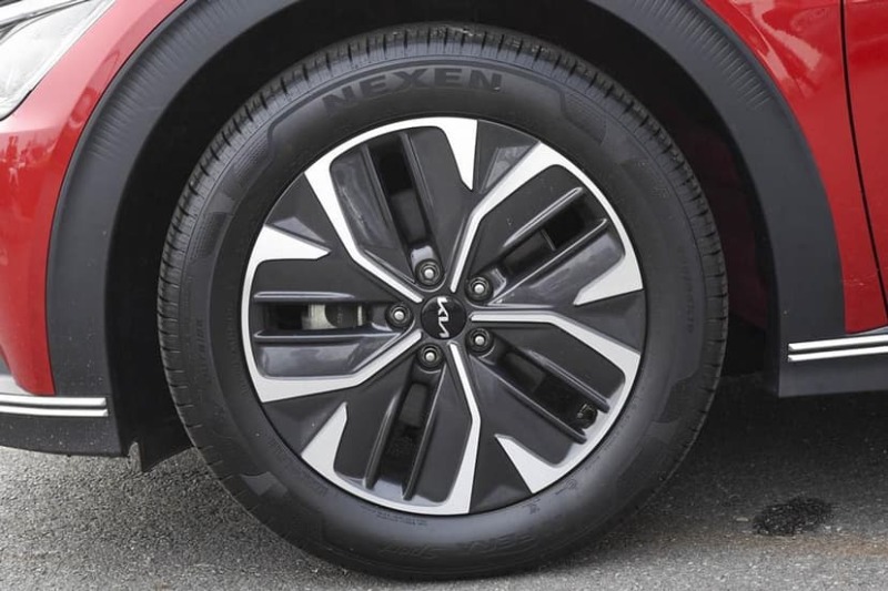 
								2024 KIA EV6 Air full									