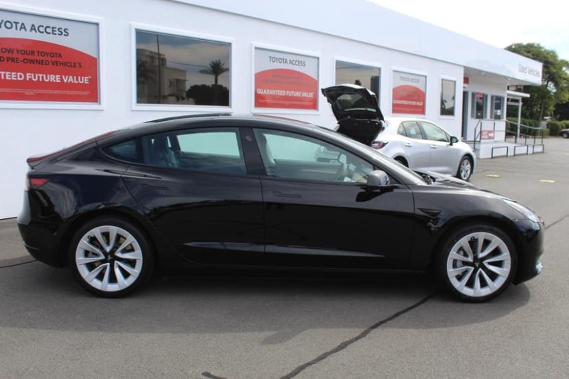 
								2023 TESLA MODEL 3 Rear-Wheel Drive full									