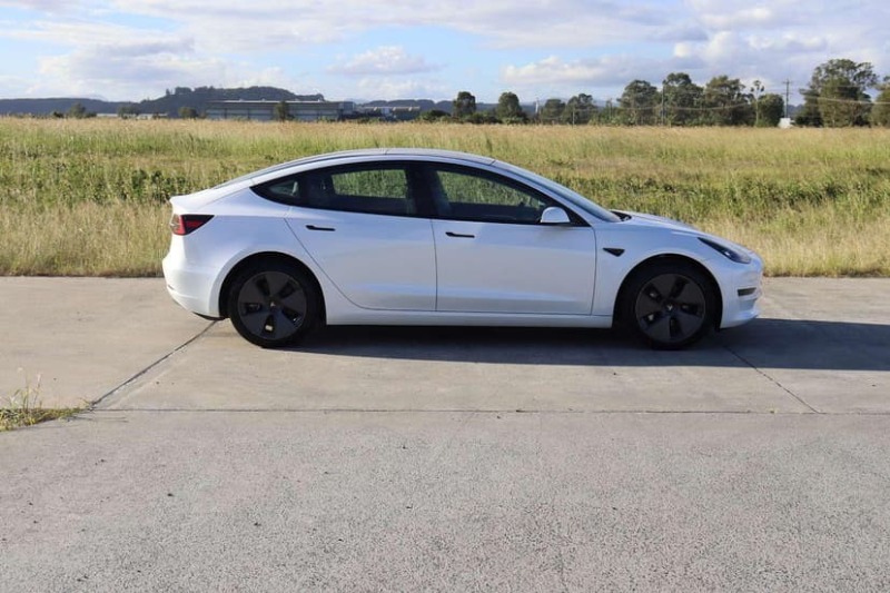 
								2022 TESLA MODEL 3 Rear-Wheel Drive full									