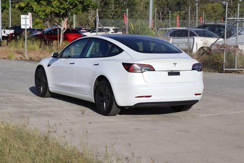 
								2022 TESLA MODEL 3 Rear-Wheel Drive full									