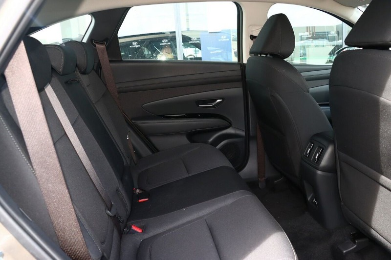 
								2025 Hyundai Tucson Hybrid NX4.V3 full									