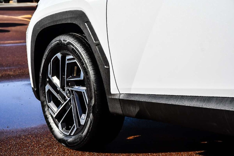 
								2025 Hyundai Tucson Hybrid Premium NX4.V4 full									
