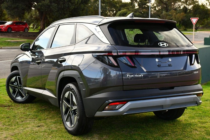 
								2025 Hyundai Tucson Hybrid NX4.V3 full									