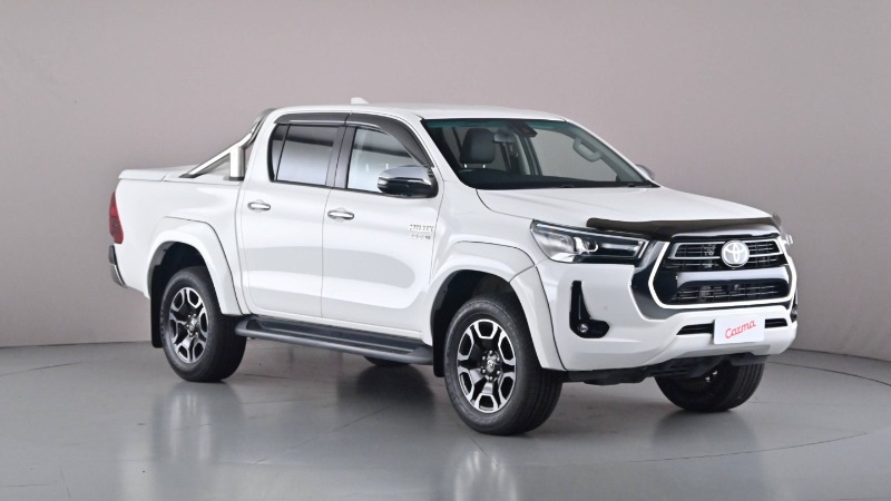 
								2022 Toyota Hilux SR5 + PREMIUM INTERIOR (4×4) full									